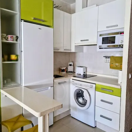 Estudio Cosmopolita 2 *